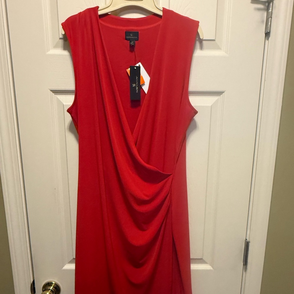 NWT Elegant, Sleeveless Body-con Worthington Red Wrap Dress. Size XL